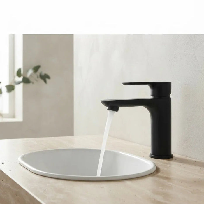VOG Short Basin Mixer Black
